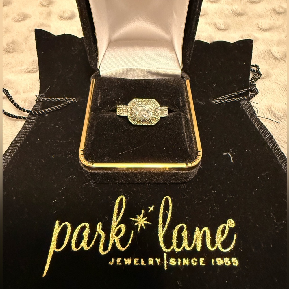 Park Lane ‘Reign’ Ring